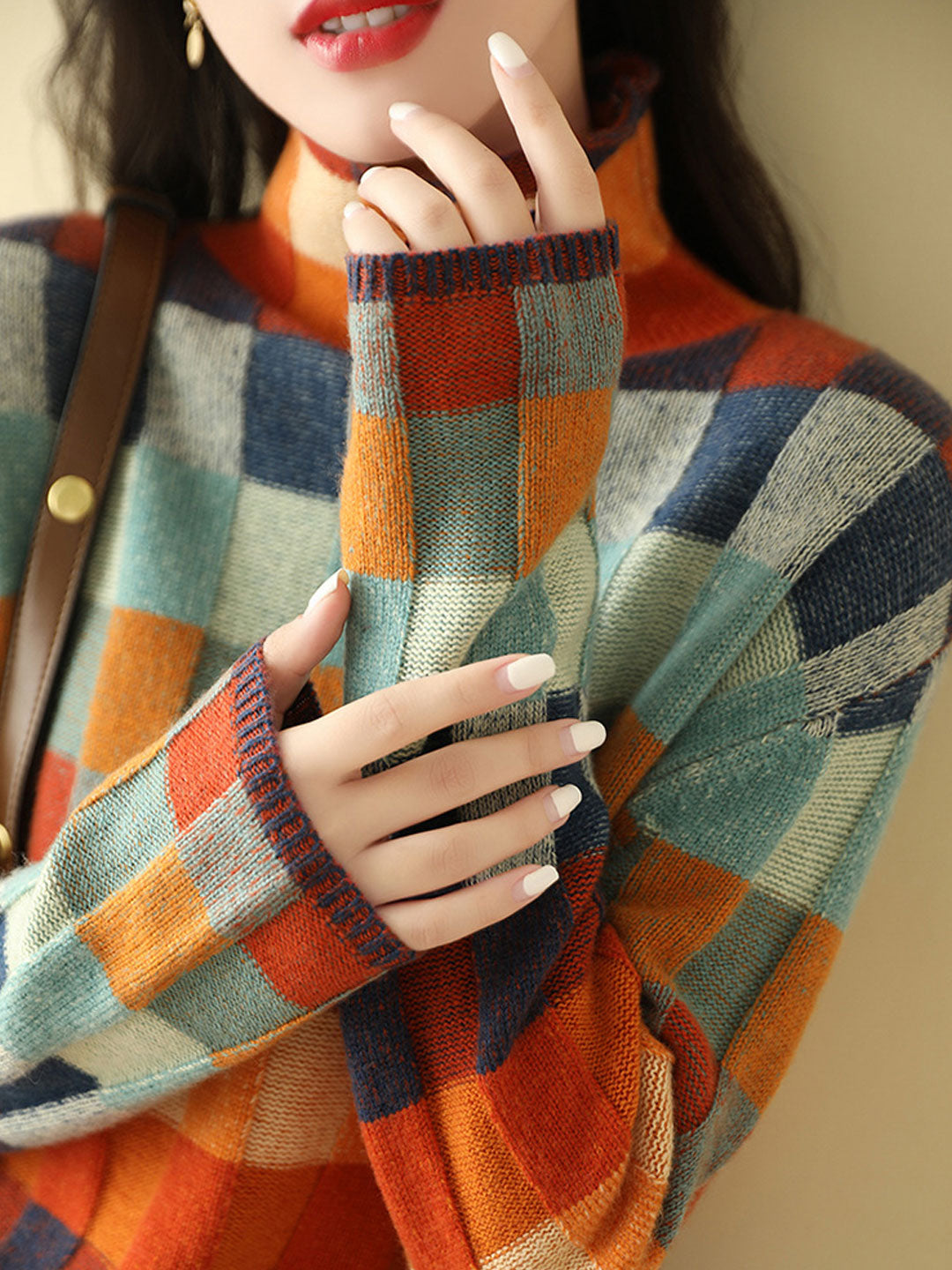 Caroline – Loose Turtleneck Plaid Knitted Jumper – image 4