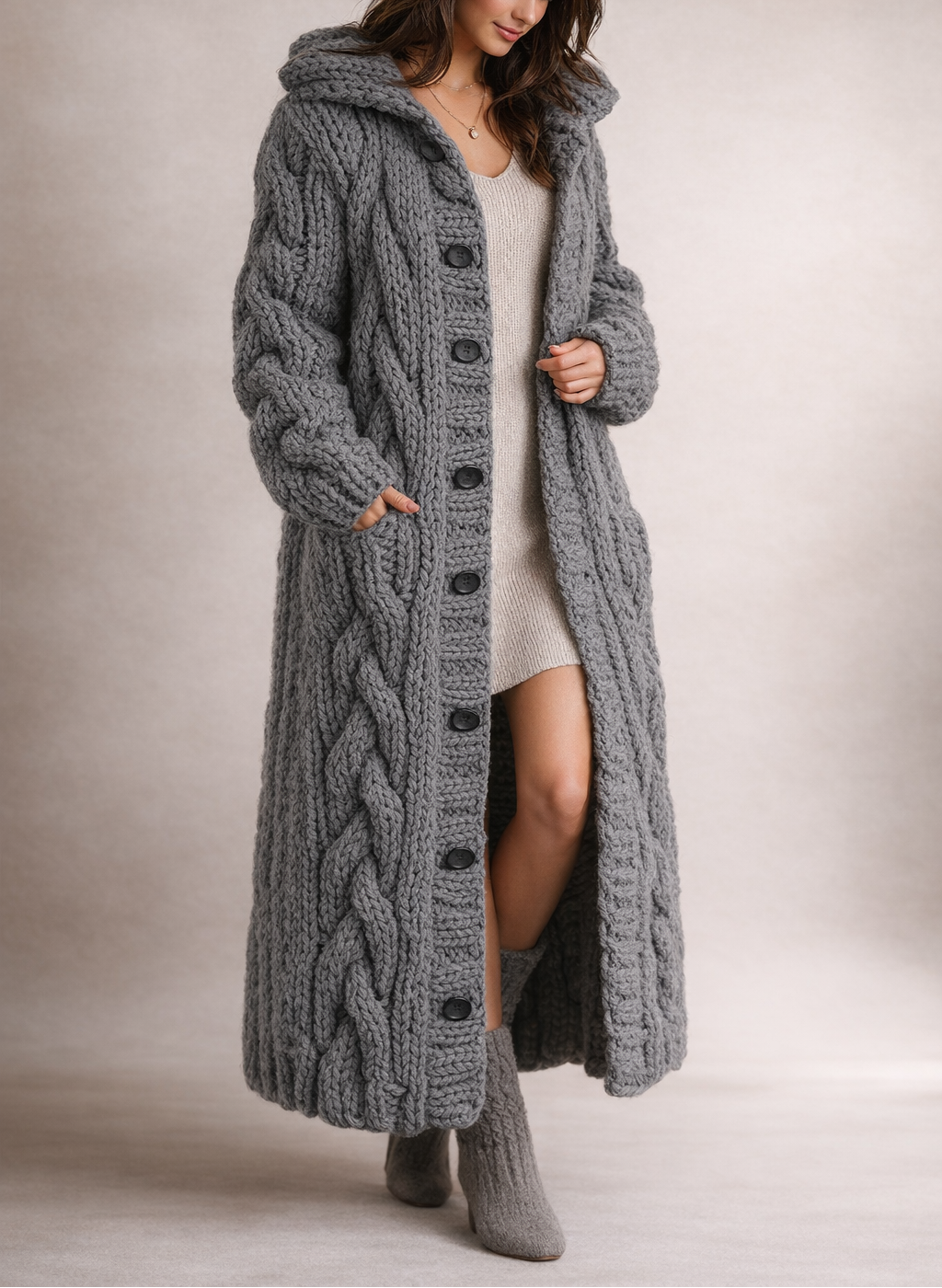 Karin – Elegant Cosy Coat with Tummy Coverage - 1