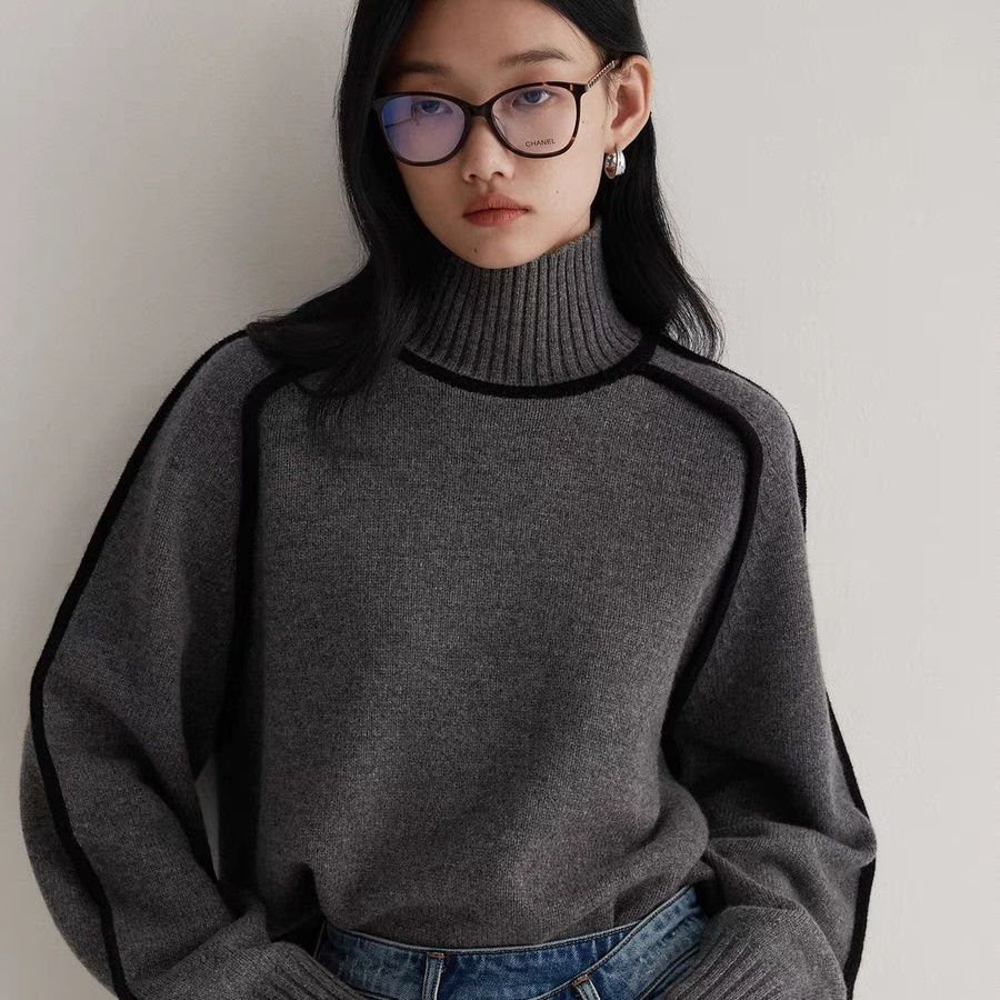 Emilie – Loose Knitted Wool Jumper - 5