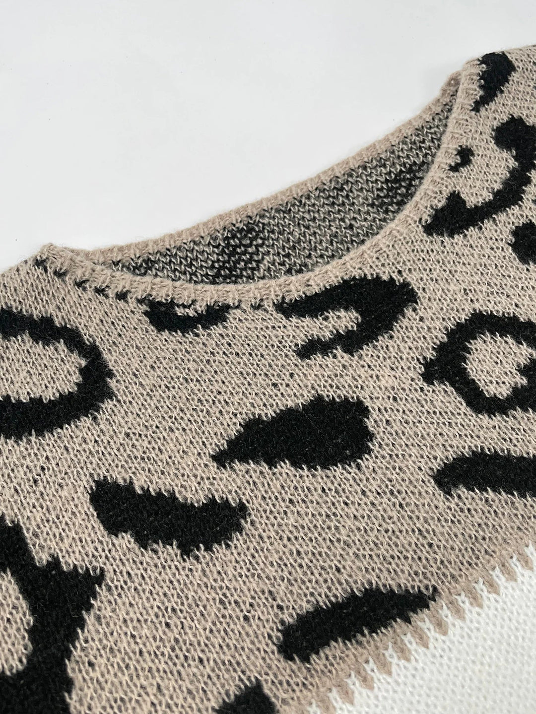 Jade – Comfortable Modern Jumper – image 2