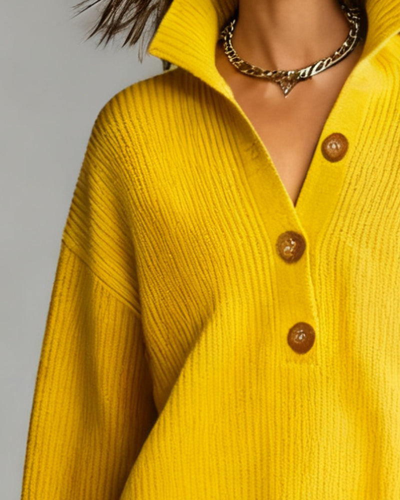 Jane – Elegant Three-Button Jumper with Collar - 2